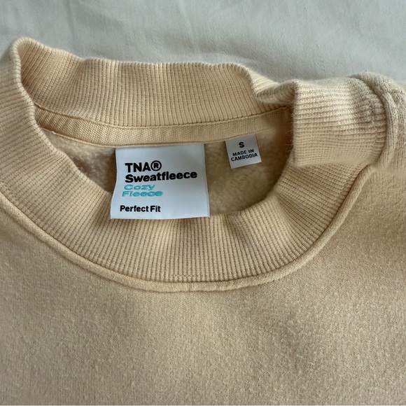 Aritzia TNA Sweatfleece Light Butter Yellow Sweat Set - Picture 7 of 12
